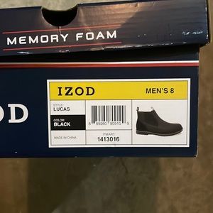 Brand new Izod men’s black boots are size 8